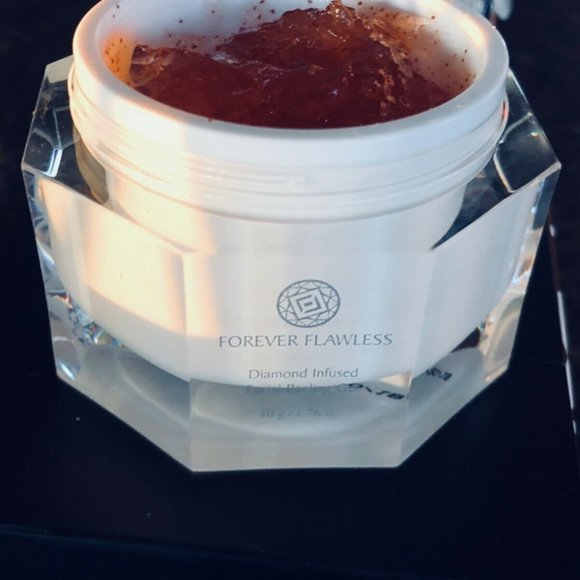 Forever Flawless Facial Peeling Gel White Diamond - Picture 8 of 9